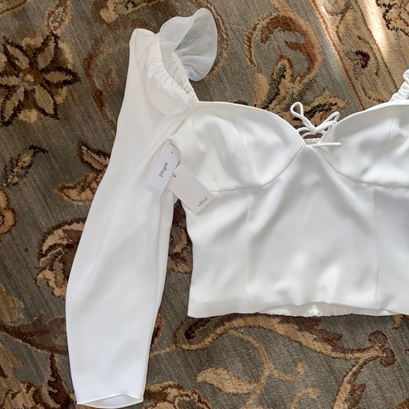 Aritzia Tops - Aritzia top